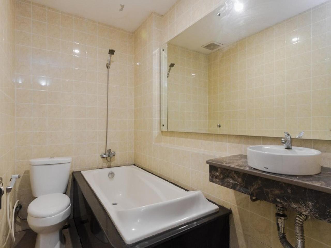 Reddoorz Plus @ Boulevard Panakkukang Makassar Dış mekan fotoğraf